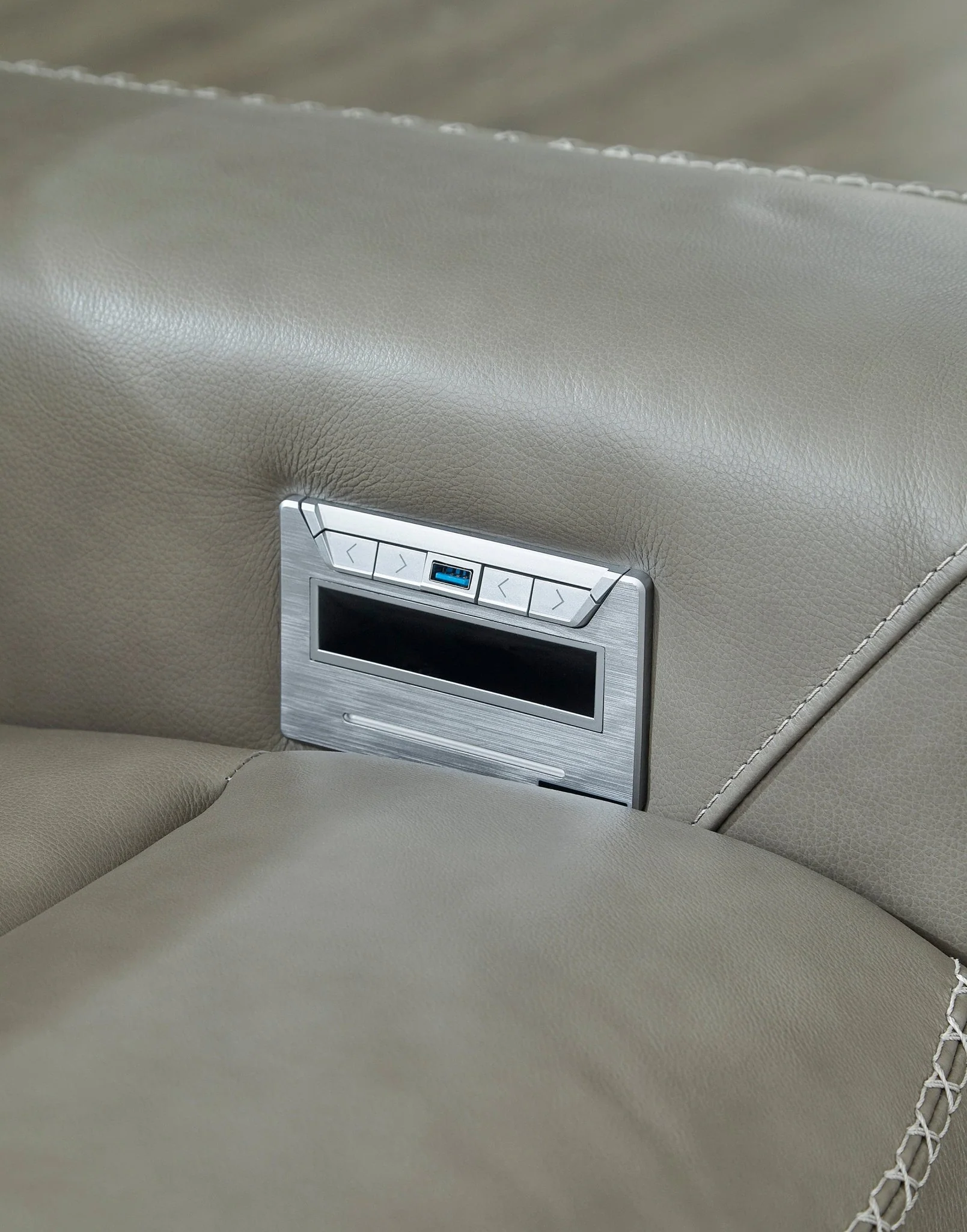 Cori Leather RAF Recliner - Image 5