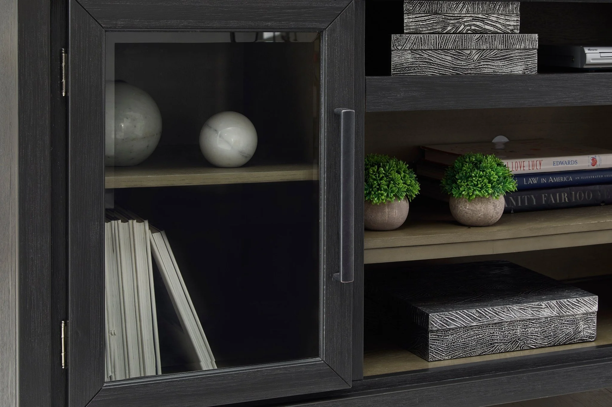 Flora XL Tv Stand - Image 6