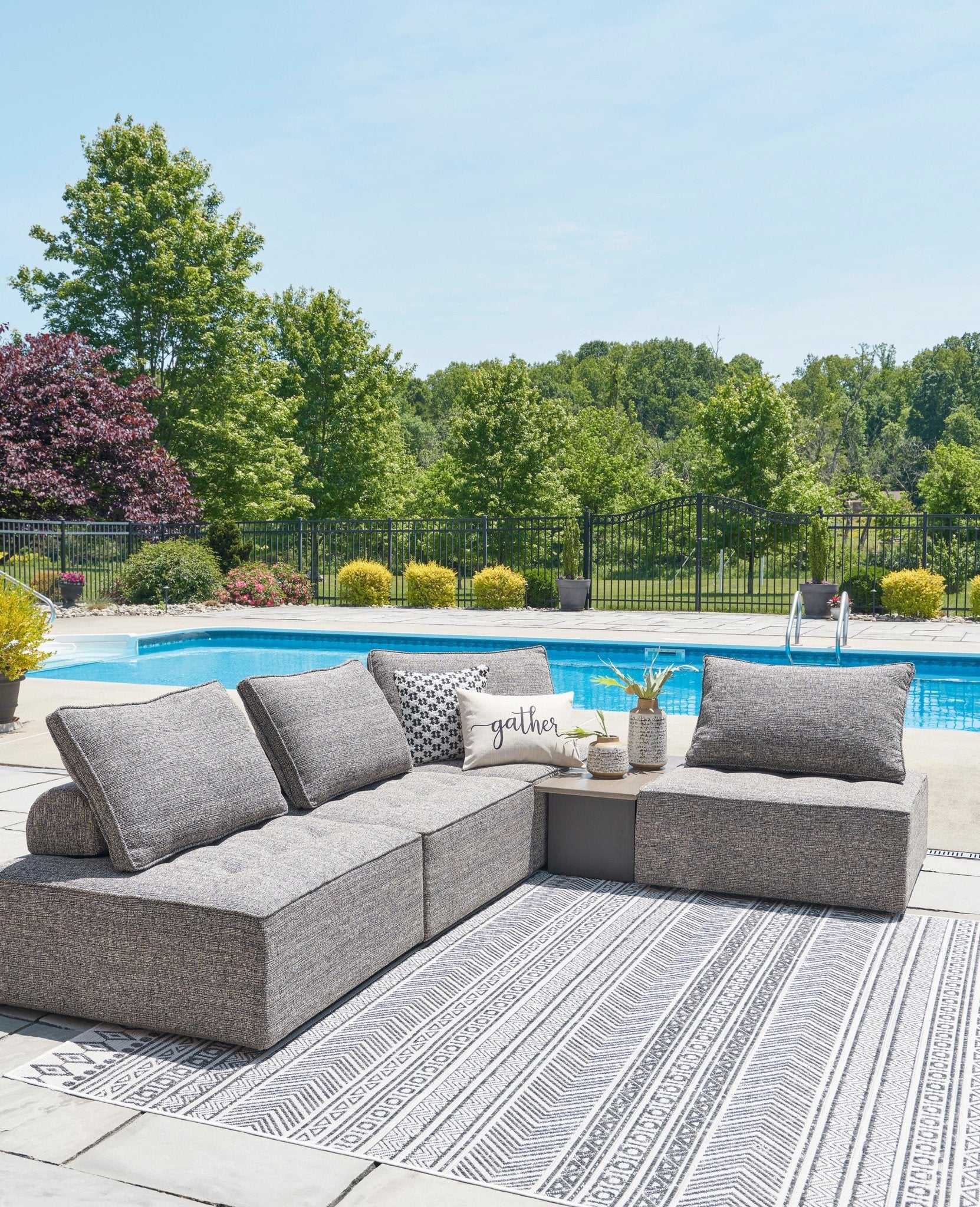Outdoor Dee Lite Lounge Chair - Image 4